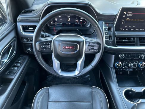 Used 2023 GMC Yukon SLT RWD image 13