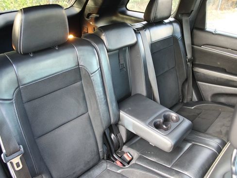 Used 2016 Jeep Grand Cherokee SRT AWD/4WD image 22