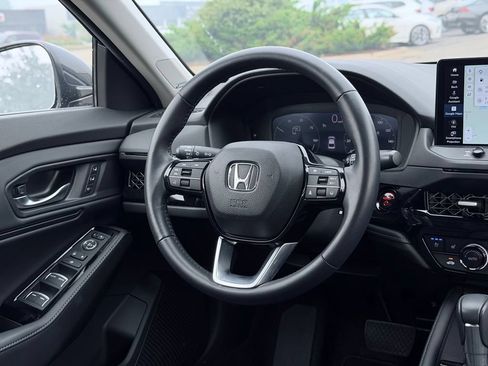 Used 2024 Honda Accord Touring image 26