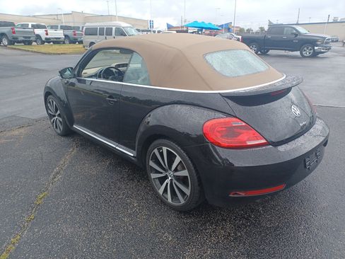 Used 2014 Volkswagen Beetle R-Line FWD image 7