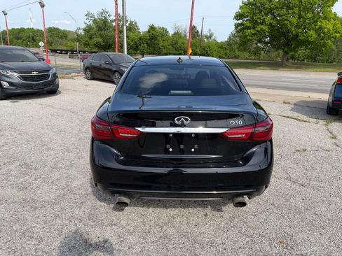 Used 2019 INFINITI Q50 Luxe w/ Essential Package (3.0T Luxe) RWD image 6