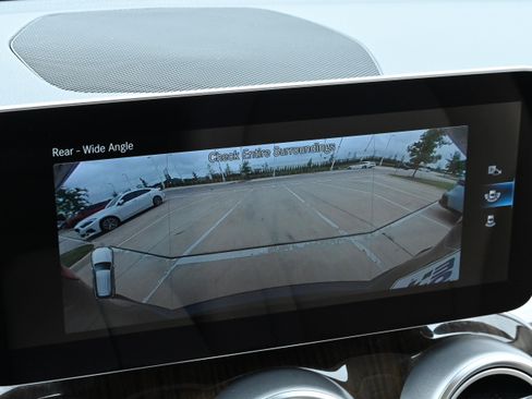 Used 2021 Mercedes-Benz GLC 300 image 35