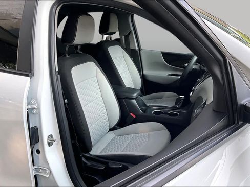 Used 2021 Chevrolet Equinox LS w/ LPO, Blackout Package FWD image 8