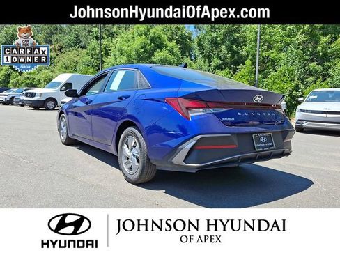 Certified 2024 Hyundai Elantra SE FWD image 28