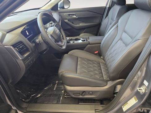 New 2026 Nissan Rogue Platinum AWD/4WD image 18