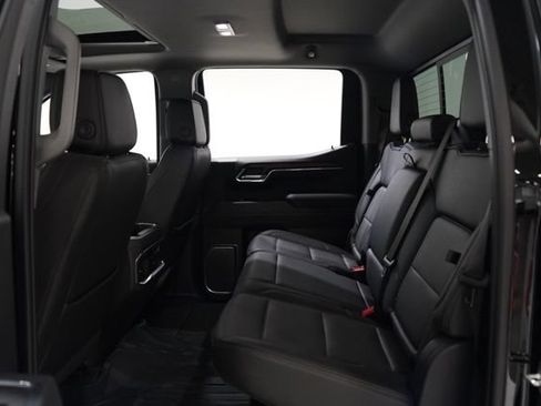 Used 2025 GMC Sierra 1500 Denali w/ Denali Reserve Package AWD/4WD image 32