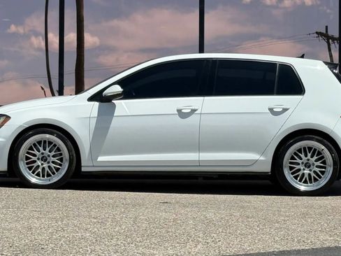Used 2016 Volkswagen GTI SE w/ Lighting Package (SEL) image 5