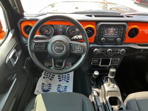 Used 2021 Jeep Wrangler Unlimited Sport AWD/4WD image 13