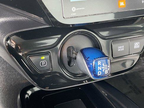 Certified 2020 Toyota Prius Limited FWD image 17