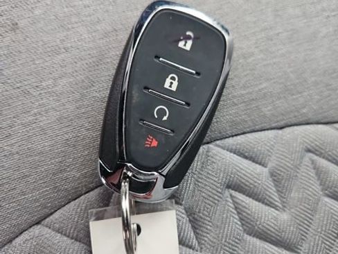 Used 2024 Chevrolet Equinox LS w/ LS Convenience Package image 29