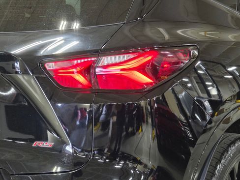 Used 2022 Chevrolet Blazer RS w/ Enhanced Convenience Package FWD image 12