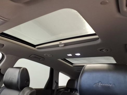 Used 2019 Buick Enclave Avenir w/ Avenir Technology Package image 22