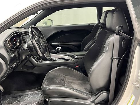 Used 2019 Dodge Challenger R/T Scat Pack w/ Plus Package RWD image 13