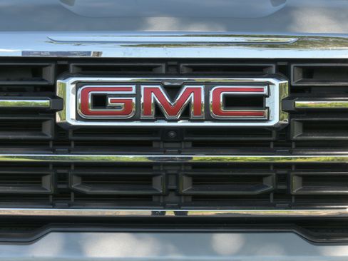 Used 2024 GMC Acadia Elevation w/ Luxury Package FWD image 38