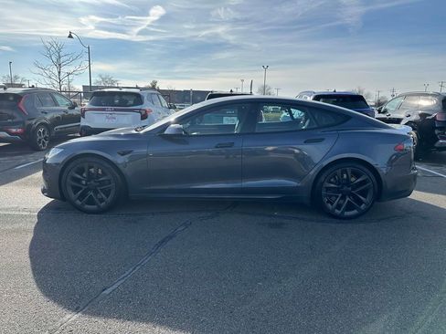 Used 2021 Tesla Model S Plaid image 4
