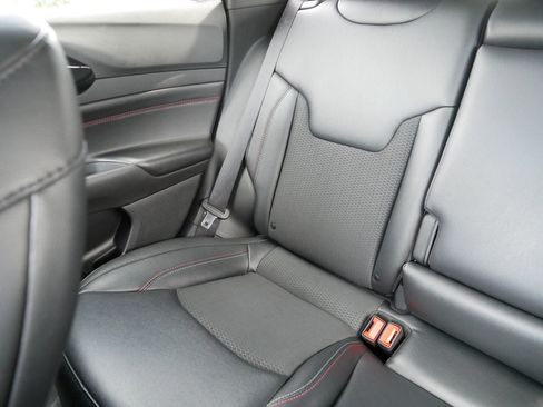 Used 2025 Jeep Compass Trailhawk AWD/4WD image 12