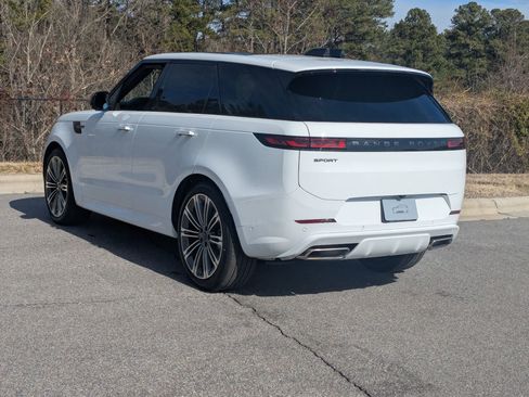 New 2026 Land Rover Range Rover Sport Dynamic SE image 8