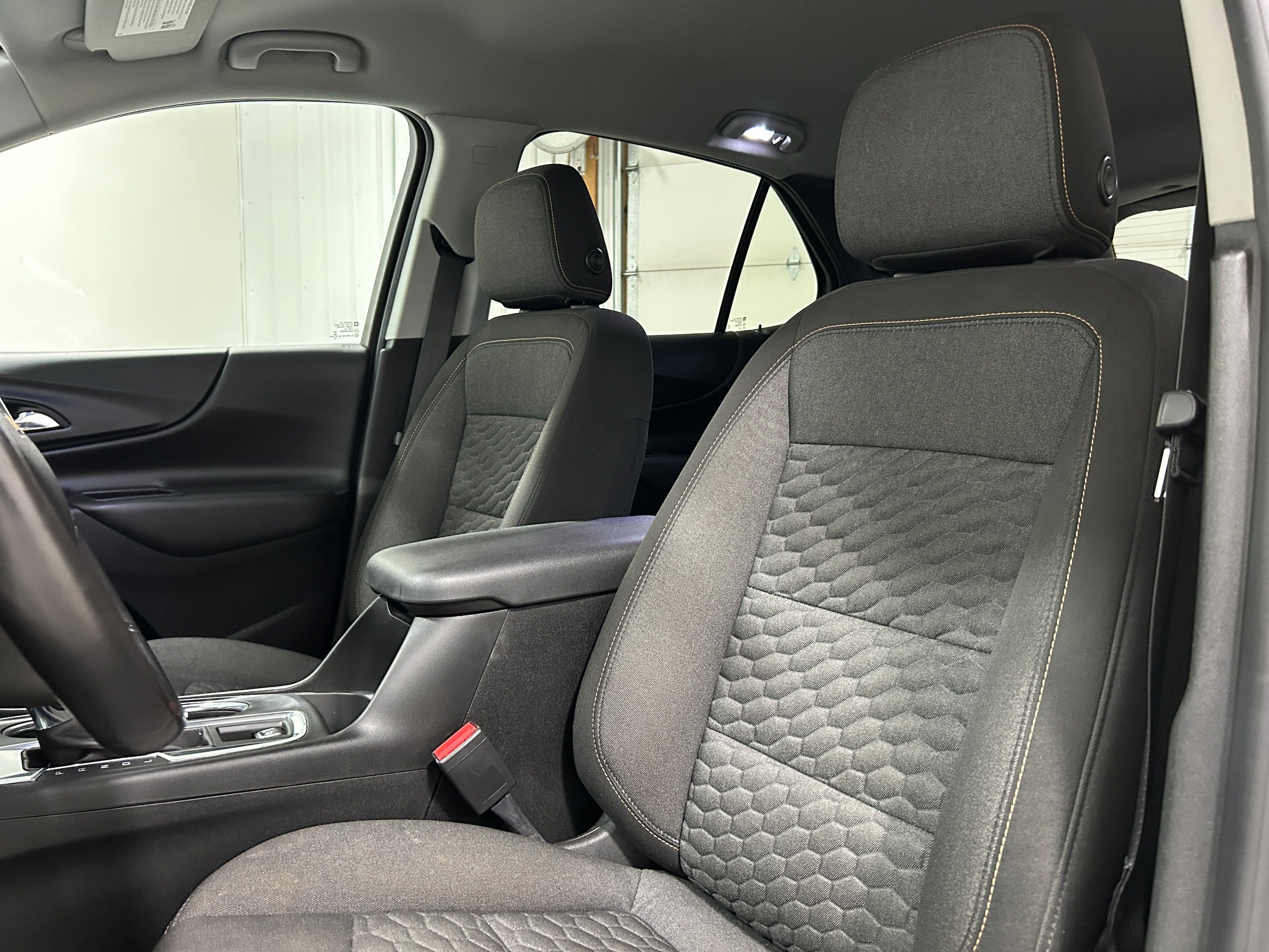 Used 2019 Chevrolet Equinox LT AWD/4WD image 25
