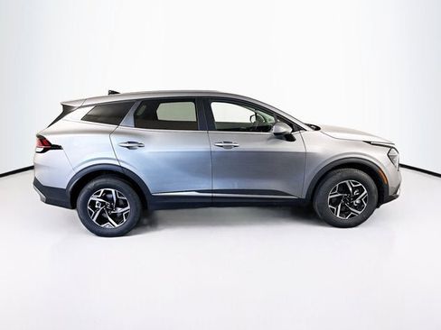 Used 2025 Kia Sportage LX AWD/4WD image 4