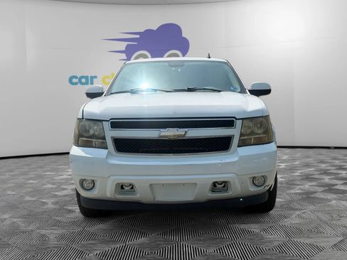 Used 2007 Chevrolet Suburban LTZ w/ LTZ Preferred Equipment Group AWD/4WD image 8