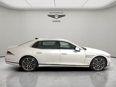 Used 2025 Genesis G90 3.5T AWD/4WD image 6