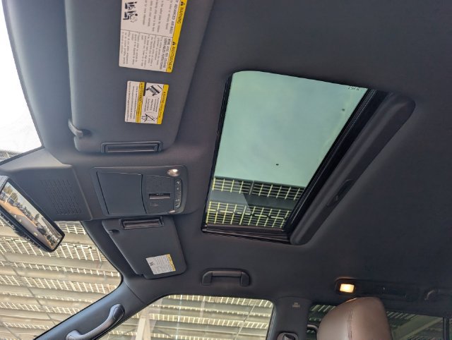 Used 2021 Nissan Armada Platinum w/ Captain's Chairs Package RWD image 20