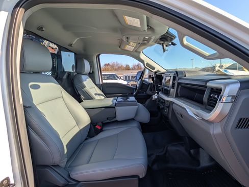New 2026 Ford F550 4x4 Regular Cab Super Duty image 6
