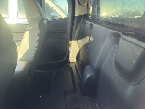 Used 2016 Chevrolet Colorado W/T w/ WT Convenience Package image 9