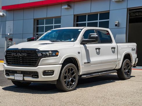 New 2026 RAM 1500 Laramie AWD/4WD image 3