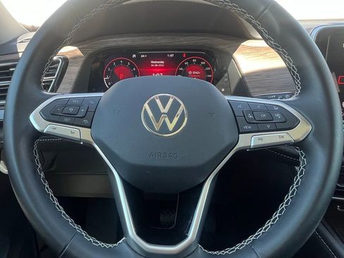 Certified 2025 Volkswagen Atlas SEL AWD/4WD image 8