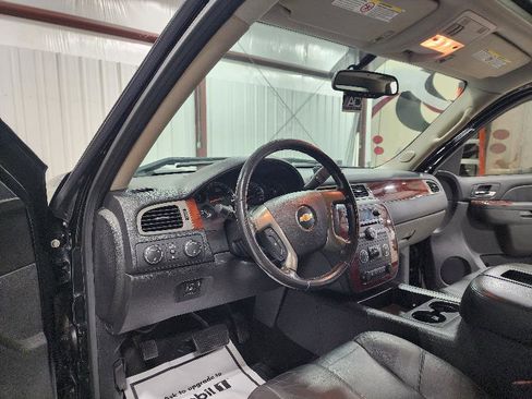 Used 2011 Chevrolet Silverado 2500 LTZ w/ LTZ Plus Package image 9