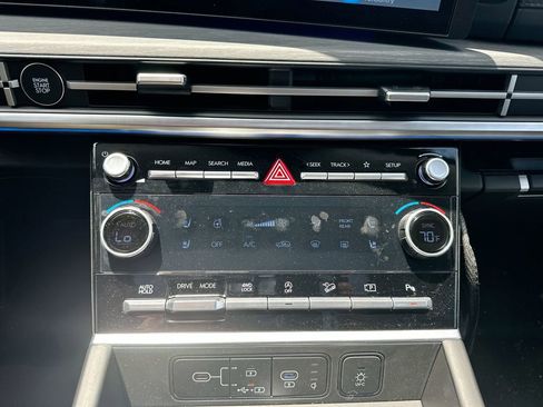 New 2025 Hyundai Santa Fe Limited image 44