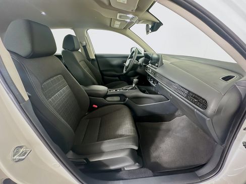 Used 2025 Honda HR-V LX image 29