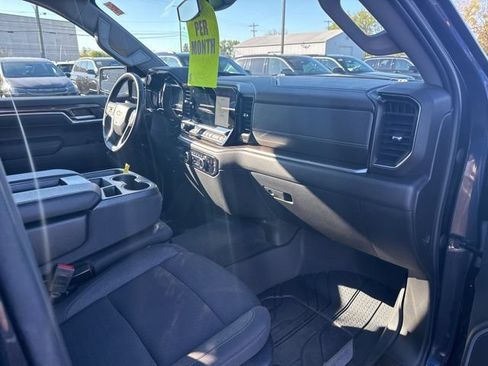 Used 2022 Chevrolet Silverado 1500 LT w/ Z71 Off-Road Package AWD/4WD image 23