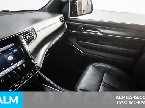 Used 2024 Jeep Wagoneer Series II w/ Flexible Seating Group image 45