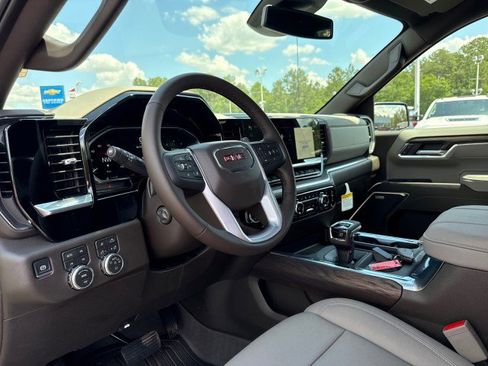 New 2026 GMC Sierra 1500 SLT AWD/4WD image 19