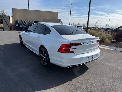 Used 2020 Volvo S90 T6 R-Design image 6