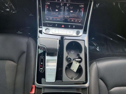 Certified 2025 Audi Q7 3.0T Premium Plus w/ Premium Plus Package AWD/4WD image 16