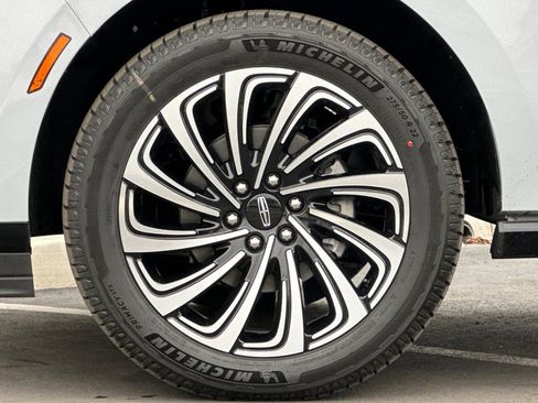 New 2025 Lincoln Navigator Black Label image 27