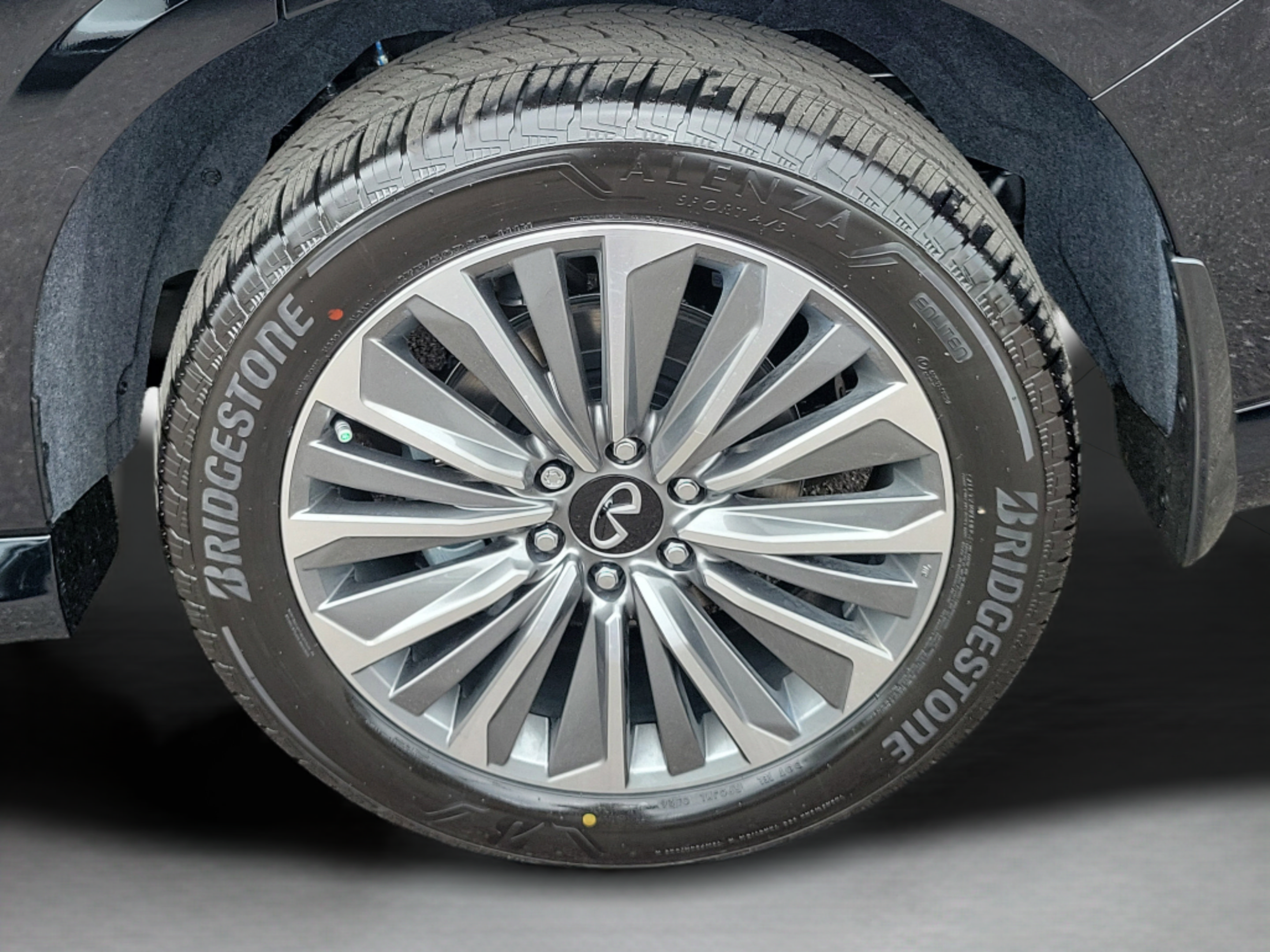 New 2026 INFINITI QX80 Luxe w/ Exterior Package RWD image 5
