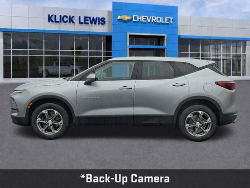 Used 2023 Chevrolet Blazer LT w/ Driver Confidence Package image 4