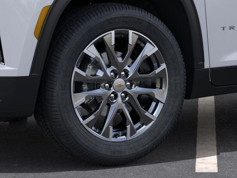 New 2026 Chevrolet Traverse LT w/ Sun and Wheel Package AWD/4WD image 9
