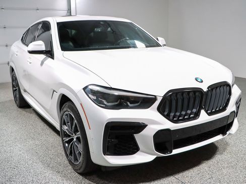 Used 2022 BMW X6 xDrive40i w/ M Sport Package AWD/4WD image 5