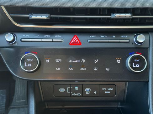 Used 2025 Hyundai Sonata SEL FWD image 27