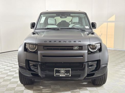 New 2026 Land Rover Defender 110 X-Dynamic SE image 7