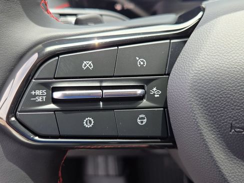 New 2026 Chevrolet Traverse RS w/ LPO, Floor Liner Package FWD image 23