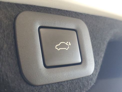 Used 2022 Lexus ES 350 F Sport image 13