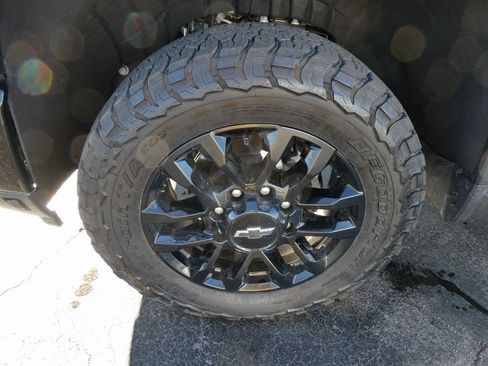 Certified 2025 Chevrolet Silverado 2500 LTZ w/ Trail Boss Package image 13