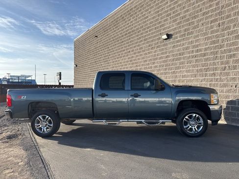 Used 2014 Chevrolet Silverado 3500 LT w/ Interior Plus Package image 5