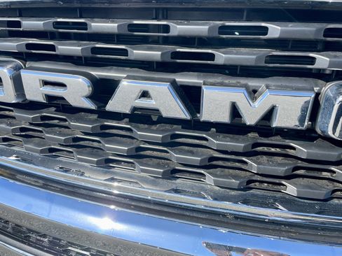 Used 2023 RAM 1500 Big Horn AWD/4WD image 30